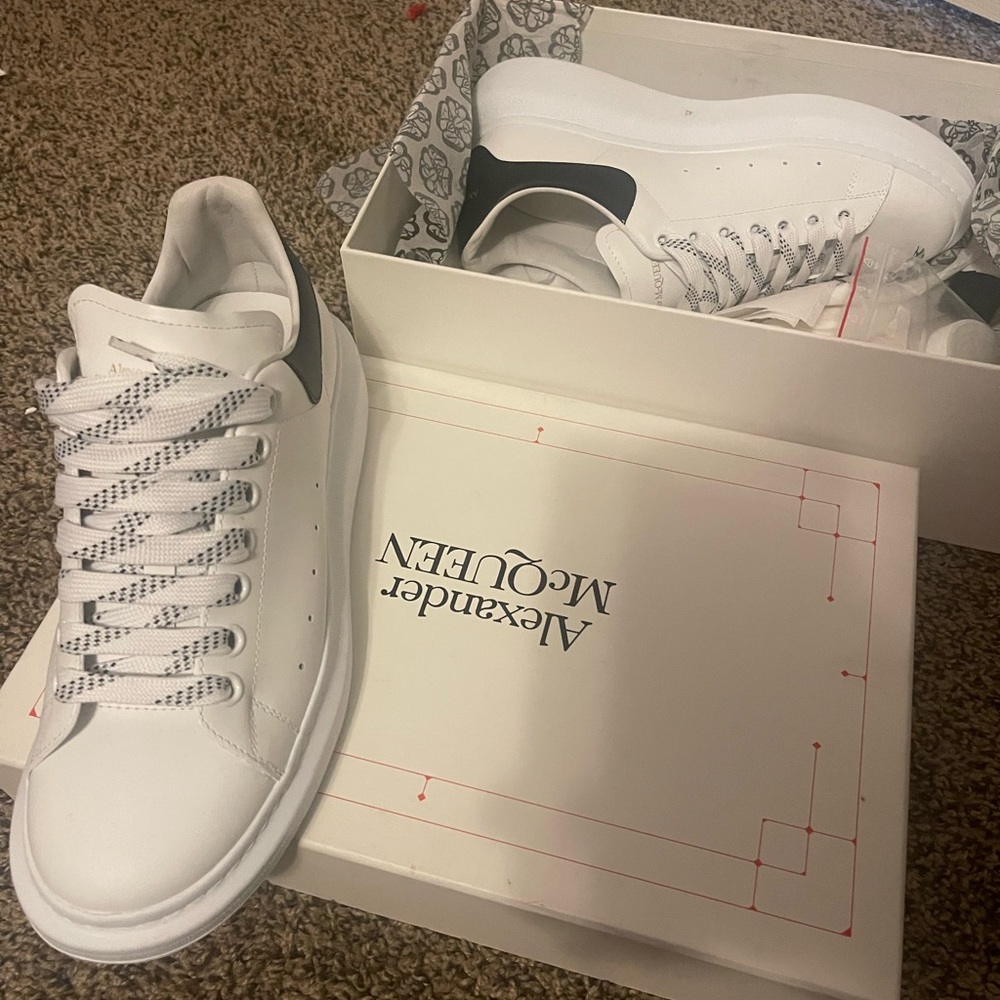 White/Black Alexander Mcqueen